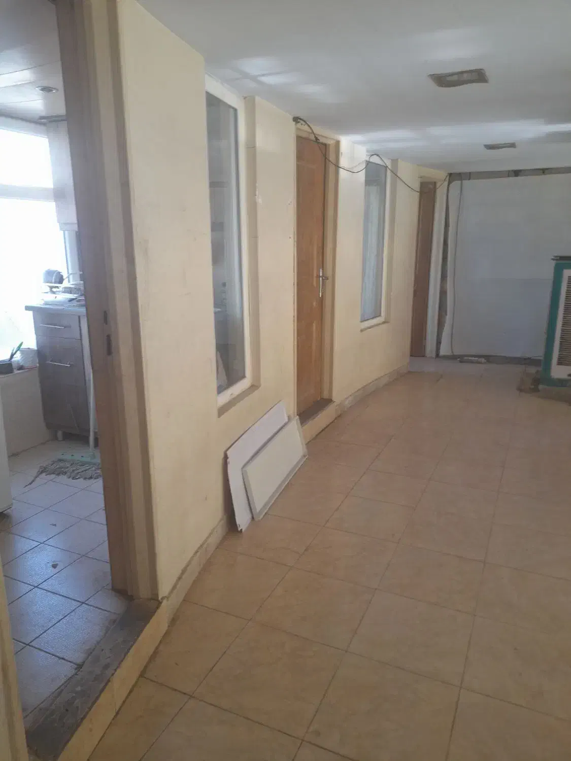 ۲۰۰ تجاری بر بلواراصلی /تخلیه/موقعیت عالی|اجارهٔ مغازه و غرفه|پرند, فاز ۲|دیوار