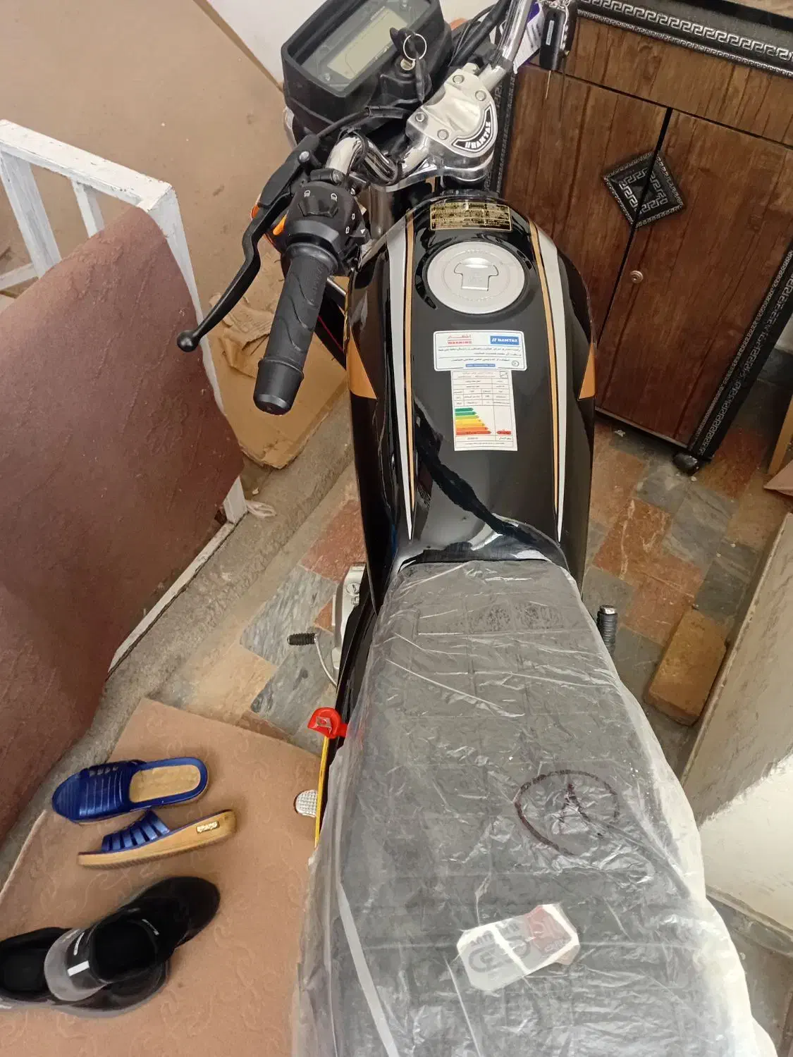 یک عدد موتور ۲۰۰ همتاز ۱۴۰۴ بدون کارکرد|موتورسیکلت|اهر, |دیوار