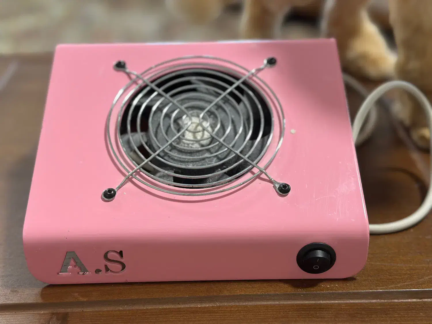 وسایل ناخن|آرایشگاه و سالن‌های زیبایی|فریدون‌کنار, |دیوار