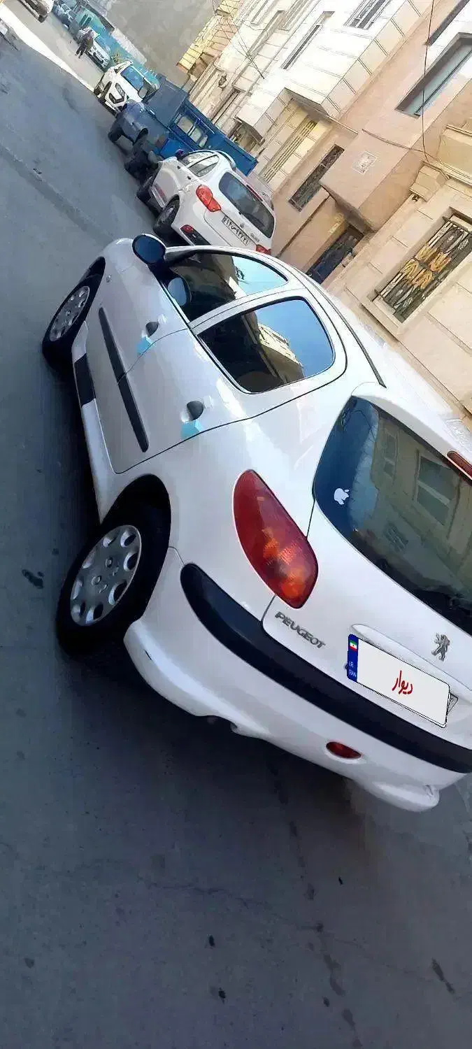 پژو ۲۰۶ تیپ ۳ مدل ۹۸|خودرو سواری و وانت|قرچک, شهرک الحدید|دیوار