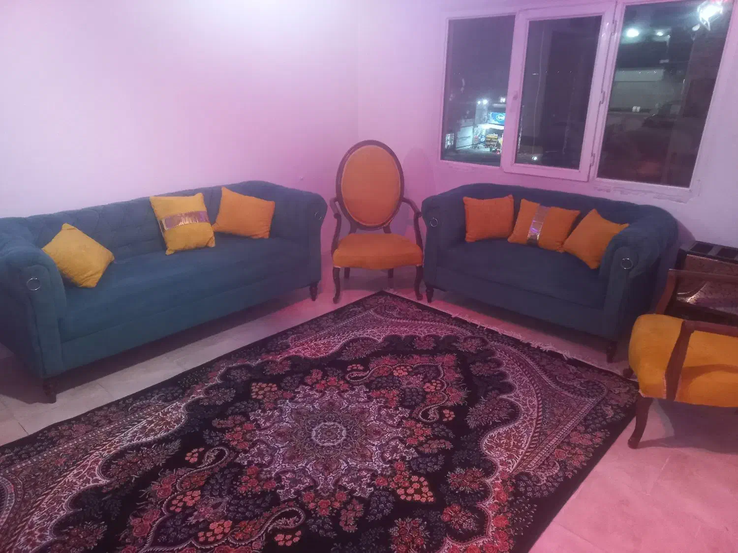 مبل|مبلمان خانگی و میز عسلی|پرند, فاز ۶|دیوار