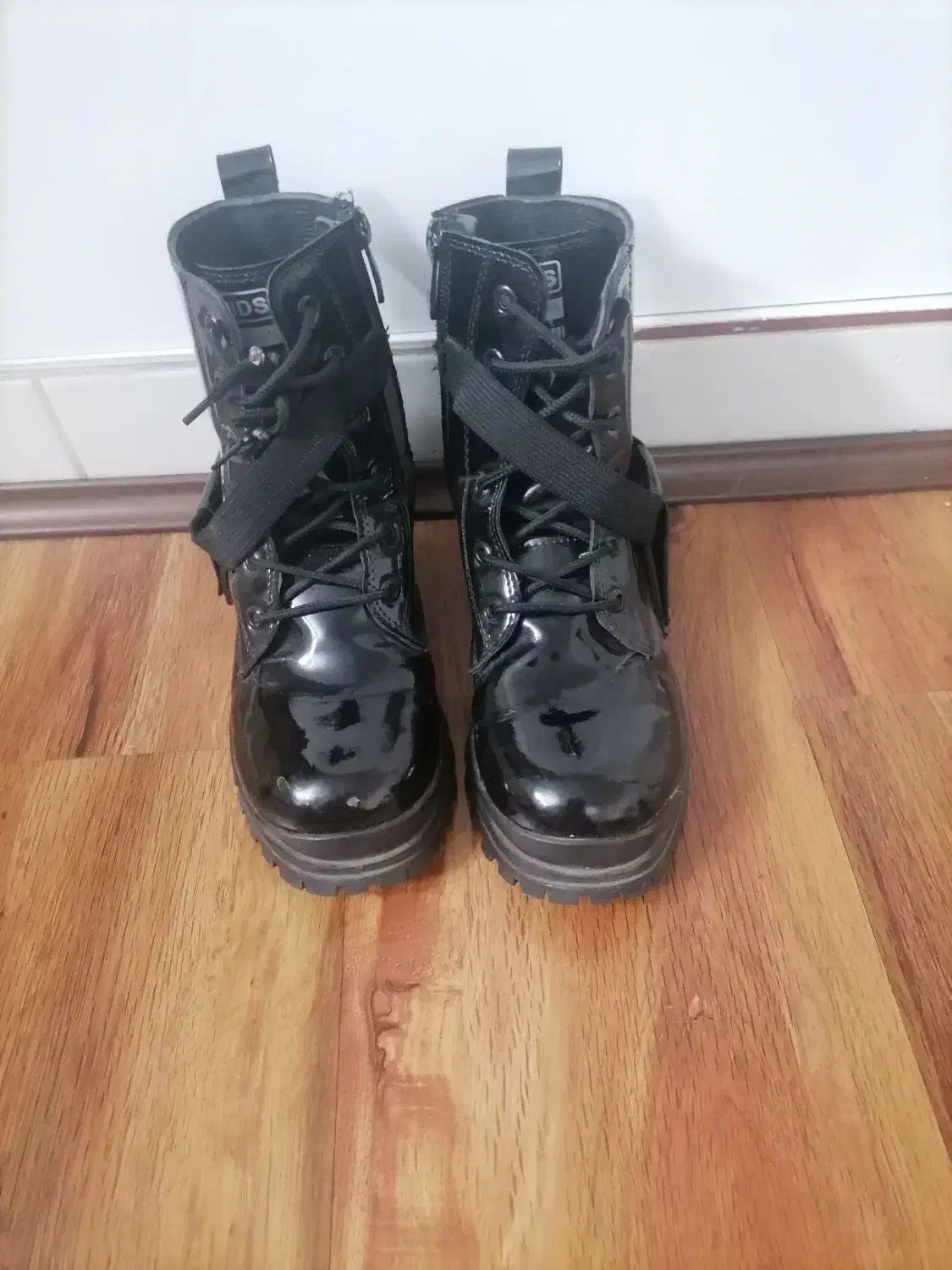 بوت ورنی بچگانه سایز 32|کیف، کفش، کمربند|تهران, افسریه شمالی|دیوار