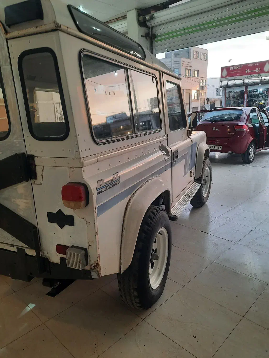 پاژن|خودرو سواری و وانت|شیراز, محراب|دیوار