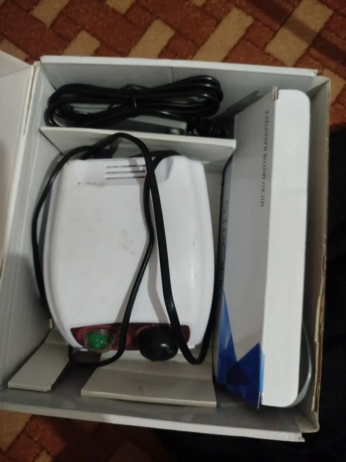 وسایل کاشت ناخن|آرایشگاه و سالنهای زیبایی|میاندوآب, |دیوار