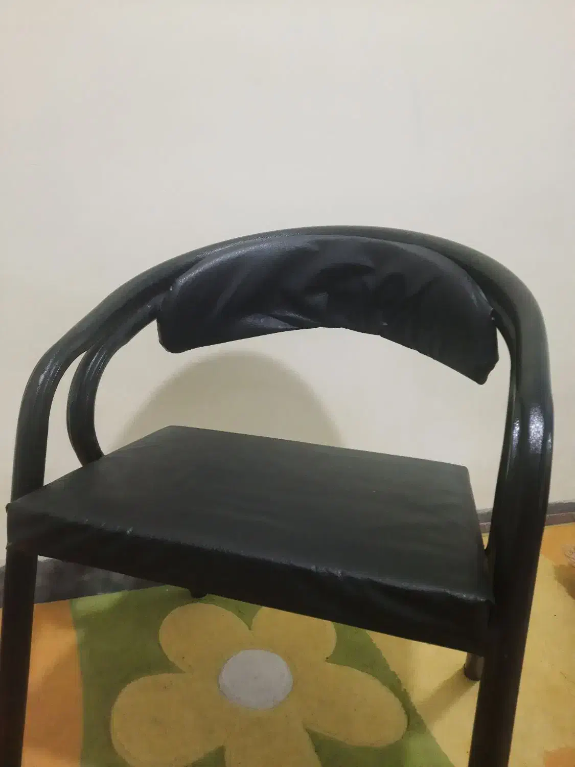 صندلی نو و سالم|دفتر کار|ایلام, |دیوار