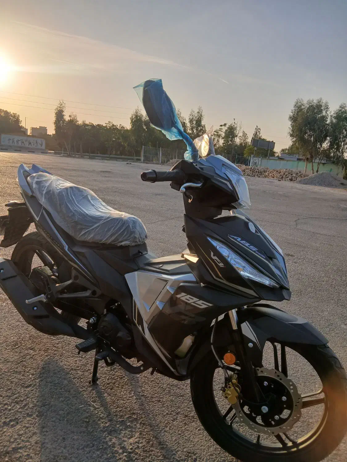 موتور لاکی سهند۱۸۵|موتورسیکلت|قرچک, زیبا شهر|دیوار