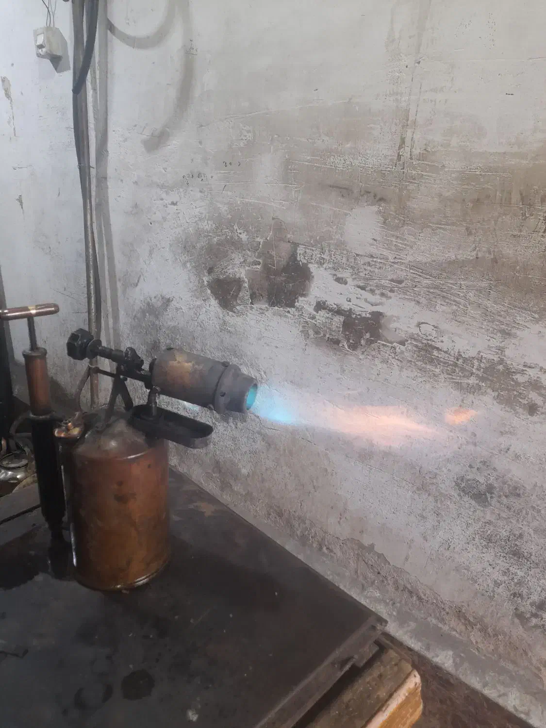 چراغ نفتی قدیمی اتیقه سالم|کلکسیون اشیاء عتیقه|مشگین شهر, |دیوار