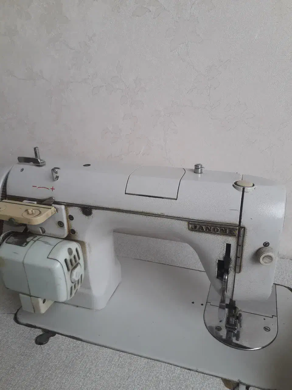 چرخ|چرخ خیاطی و ریسندگی|قم, علی آباد سعدگان|دیوار