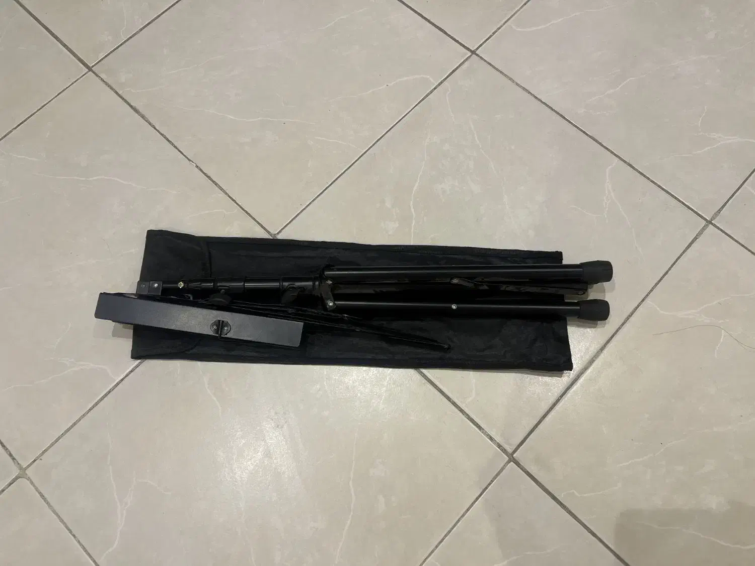 پایه دفتر نت|آلات موسیقی|اصفهان, خانه اصفهان|دیوار