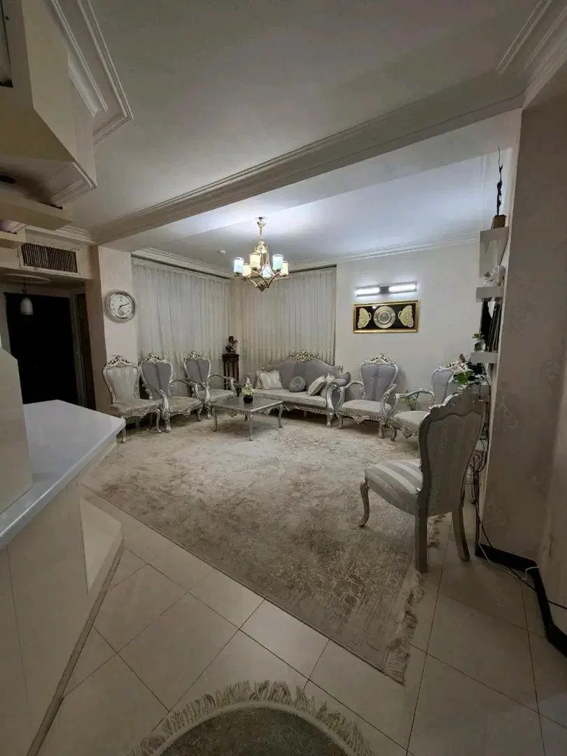 واحد ۸۳ متری در پانزده خرداد/دوخواب|فروش آپارتمان|قم, شهرک شهرداری|دیوار