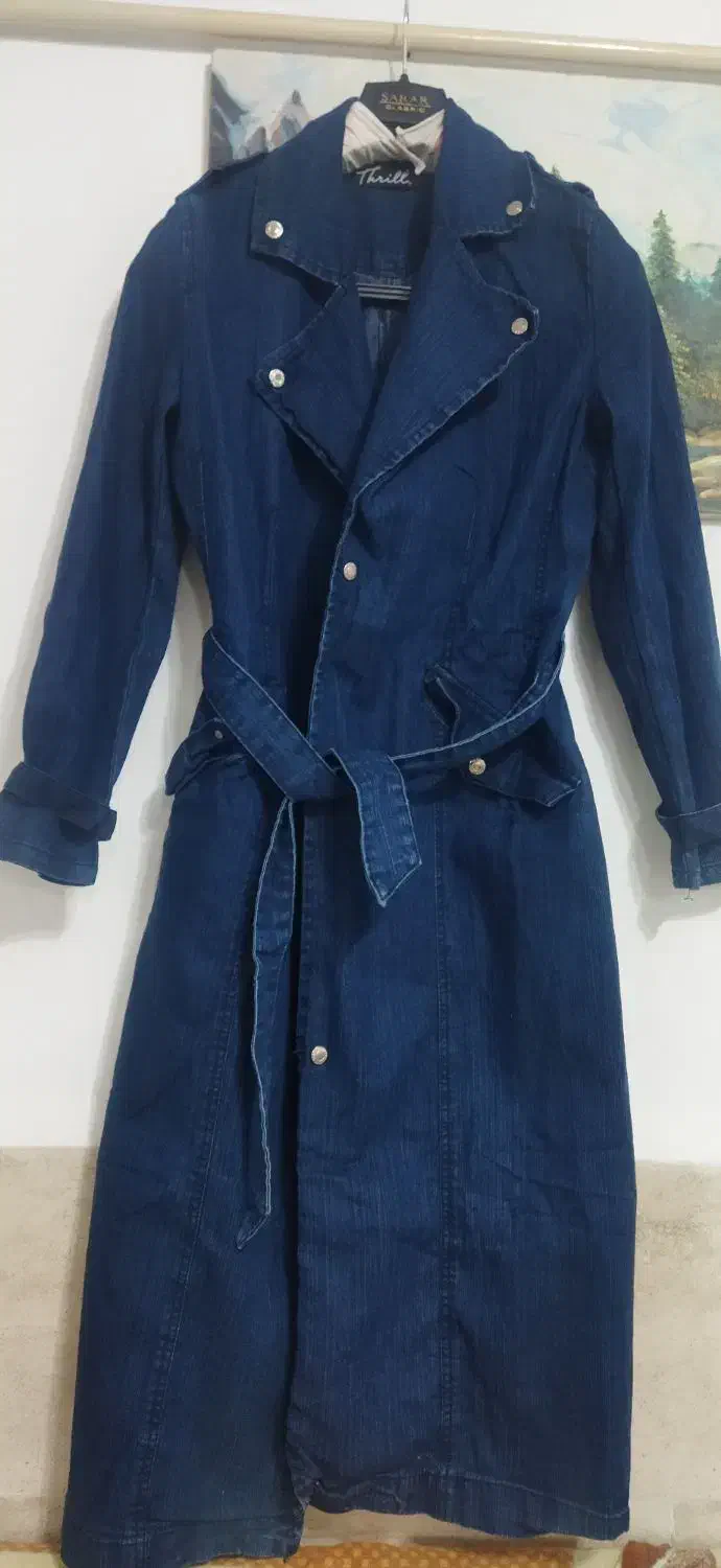 پالتو ، مانتو ، لباس مجلسی|لباس|بم, |دیوار