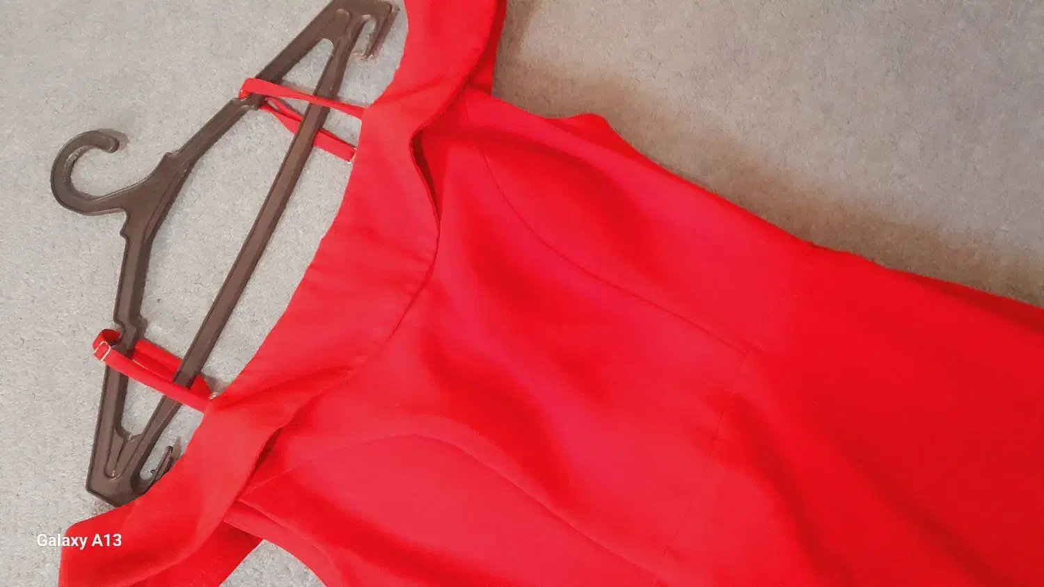 لباس|لباس|شاهینشهر, چمران|دیوار