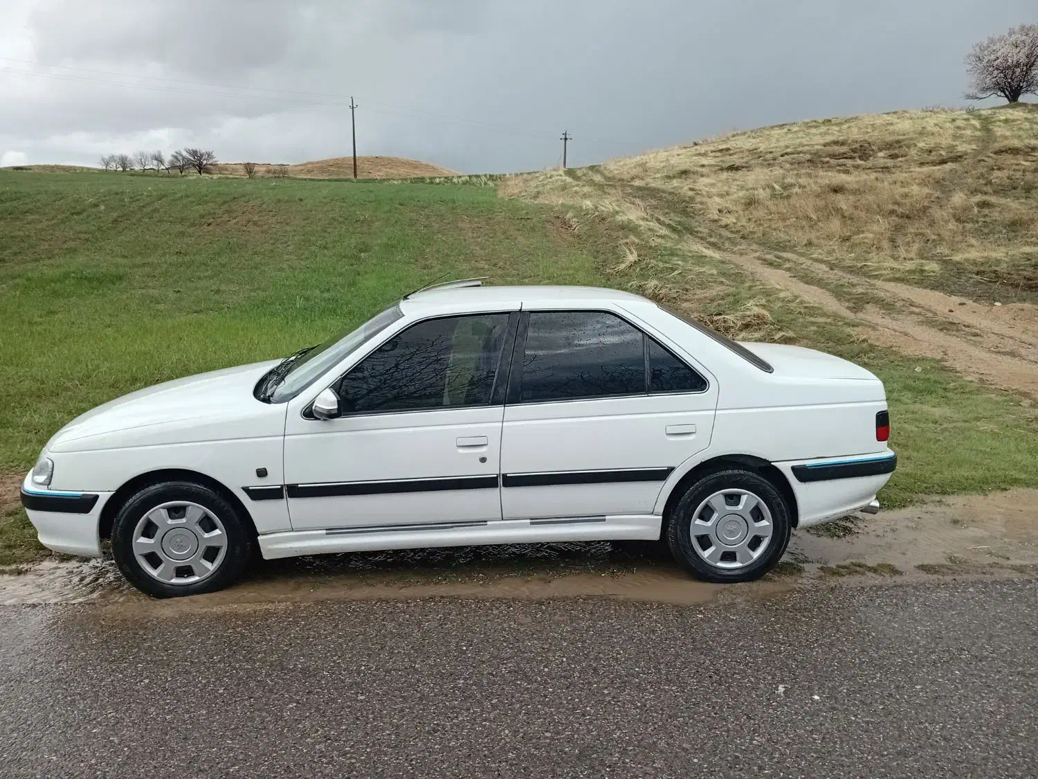 ماشین پژوپارس ۹۲|خودرو سواری و وانت|بروجرد, |دیوار