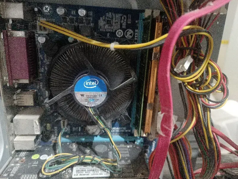 کیس و مانیتور|رایانه رومیزی|سبزوار, توحیدشهر|دیوار