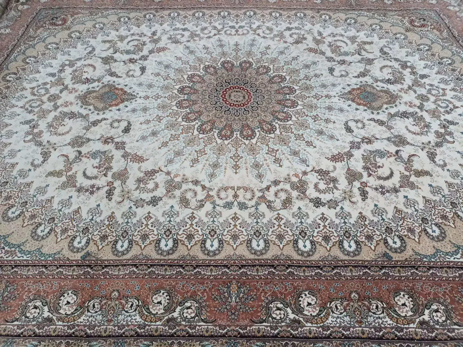 فرش ماشینی مشهد ۱۲متری ۲تخته|فرش|همدان, |دیوار