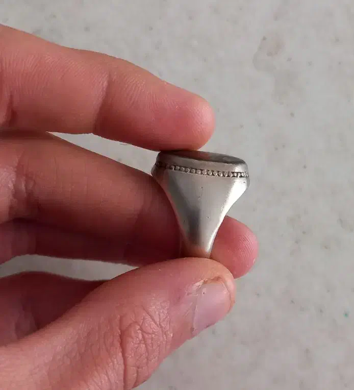 انگشتر‌‌‌‌‌‌‌‌با‌‌نگین‌‌‌‌‌‌‌‌چوب‌‌شاه‌توت|بدلیجات|تبریز, |دیوار