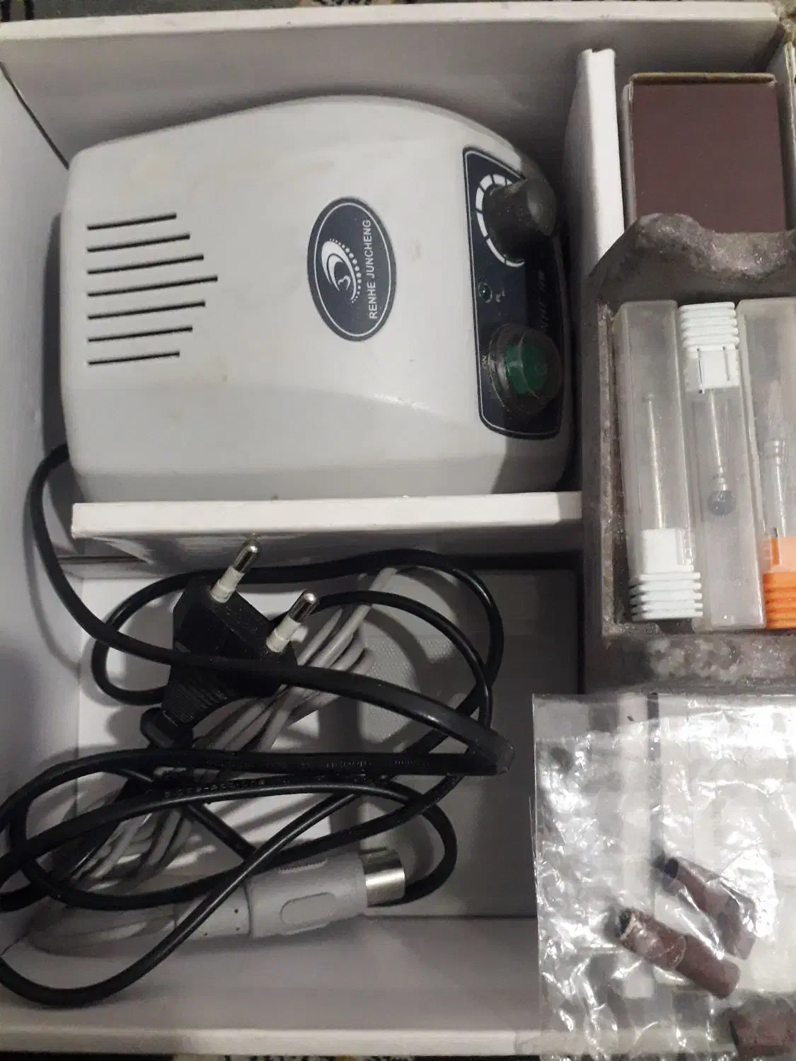 سوهان برقی و دستگاه یووی|آرایشی، بهداشتی، درمانی|قم, علی آباد|دیوار