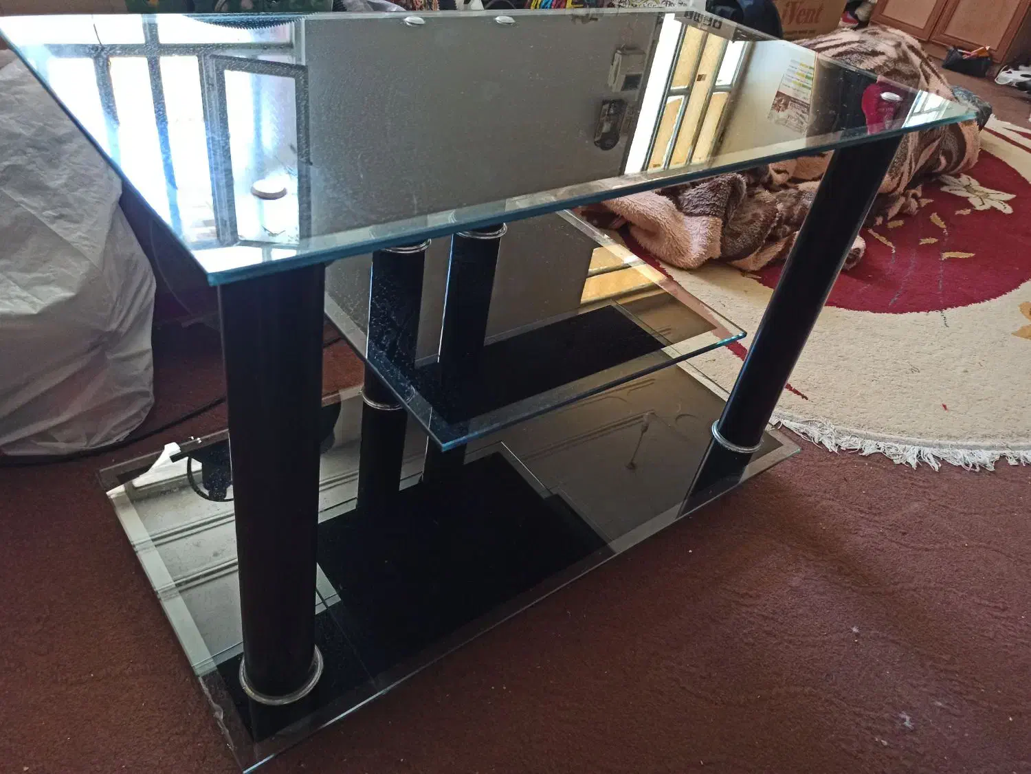 زیرتلوزیون شیشه ای جنس ترک ازامیدیه|میز تلویزیون|امیدیه, |دیوار