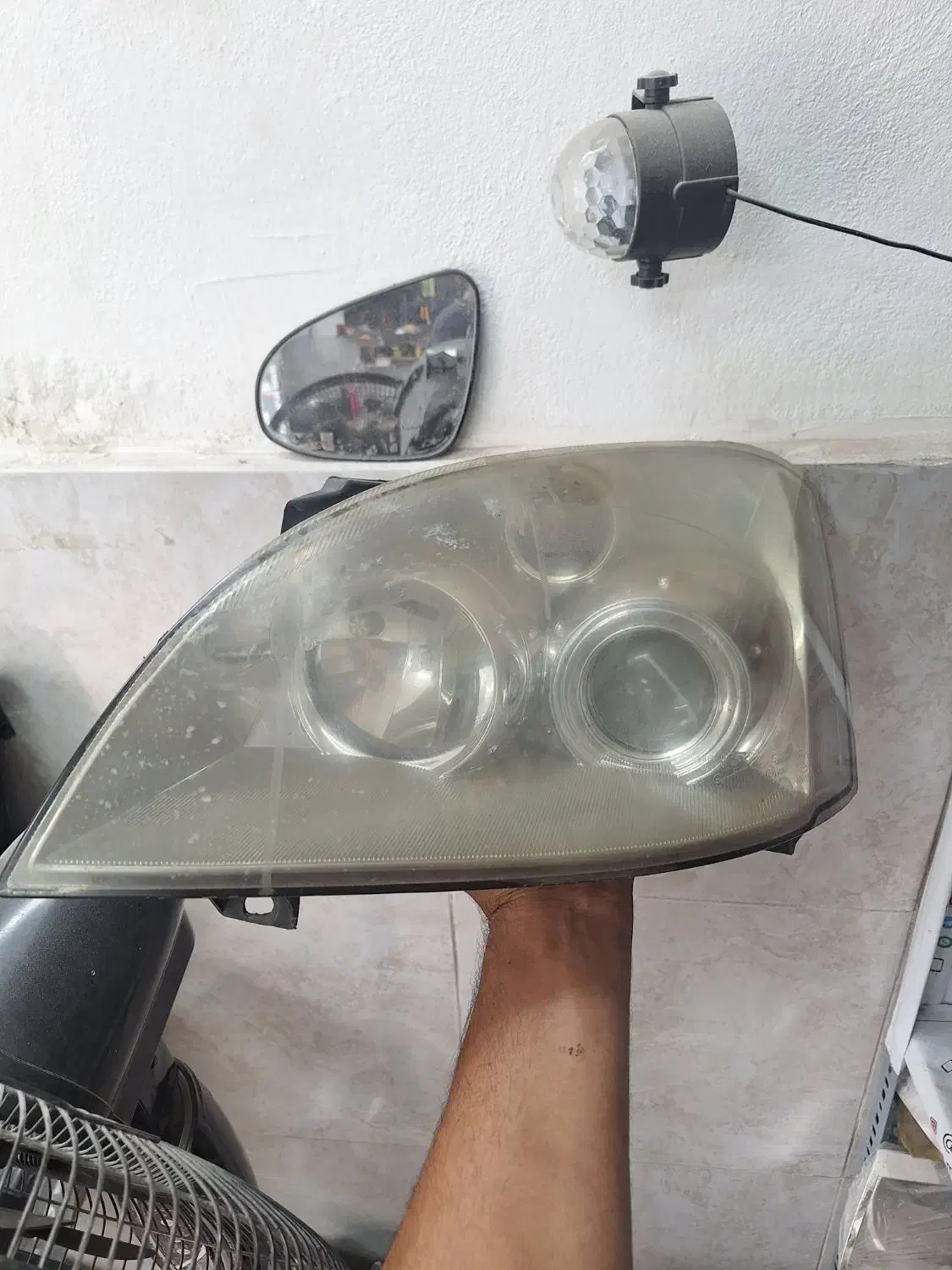 شفافسازی چراغ خودرو تضمینی|خدمات موتور و ماشین|رشت, عینک|دیوار