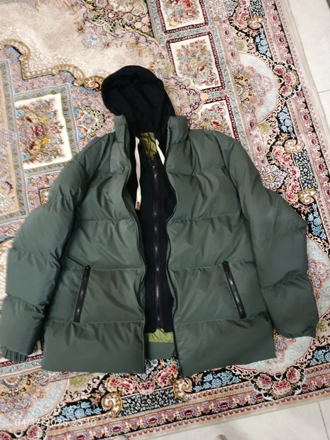 کاپشن زمستانی دو طرفه زیپ کردنش.فوقالعاده گرم است|لباس|مهاباد (آذربایجان غربی), |دیوار