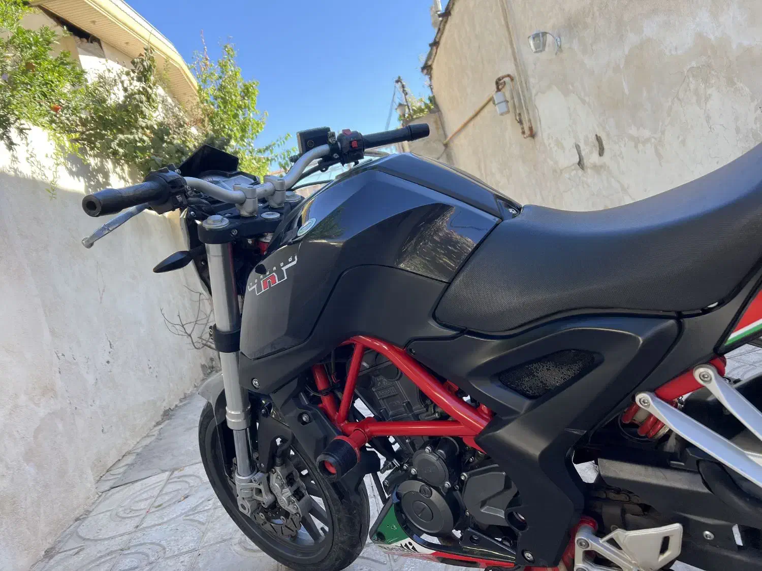 بنلی 250|موتورسیکلت|بوئین زهرا, |دیوار