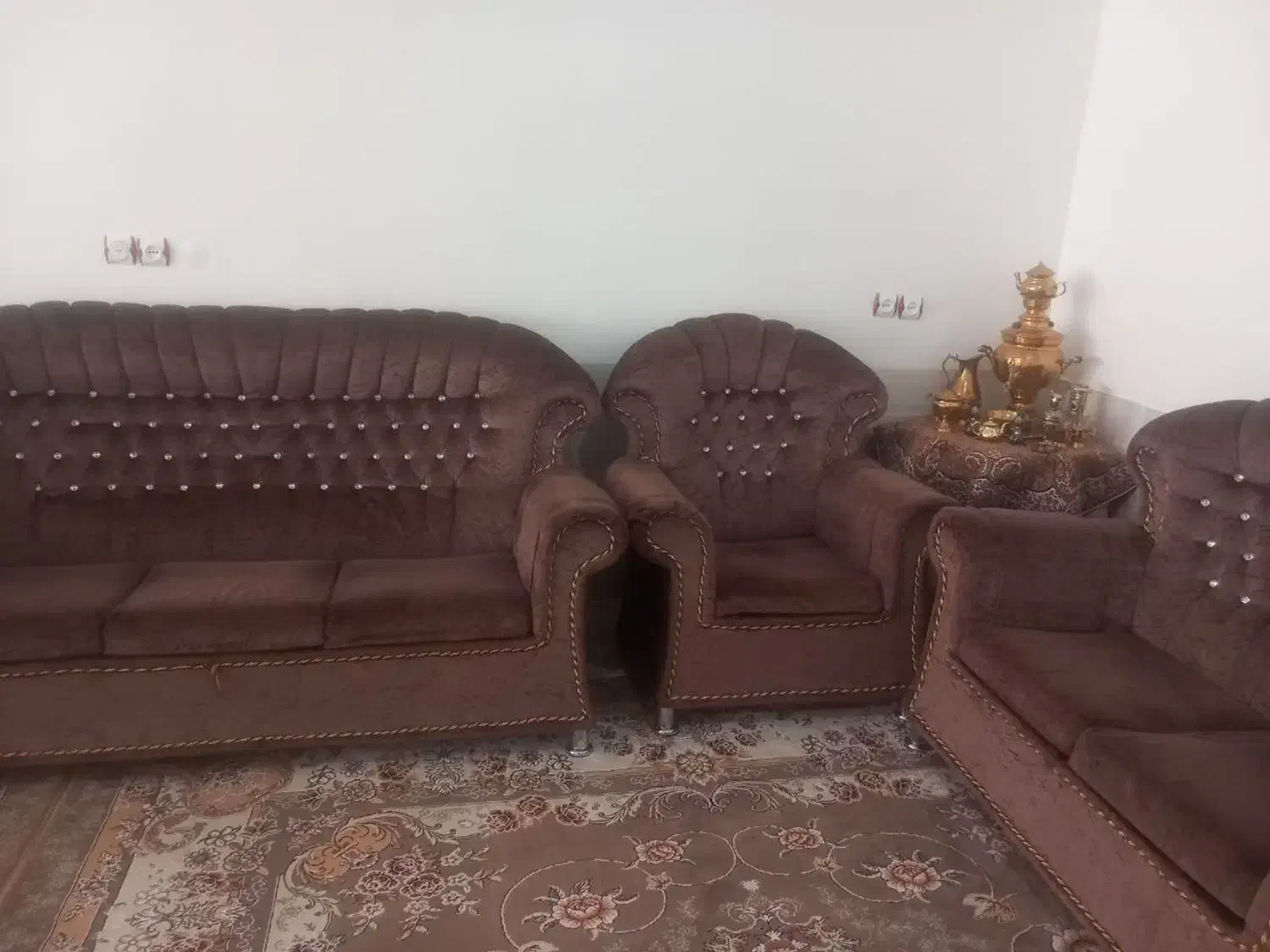 مبل هفت نفره تمیز مرتب بدون کوچکترین ایراد|مبلمان خانگی و میز عسلی|بردسکن, |دیوار