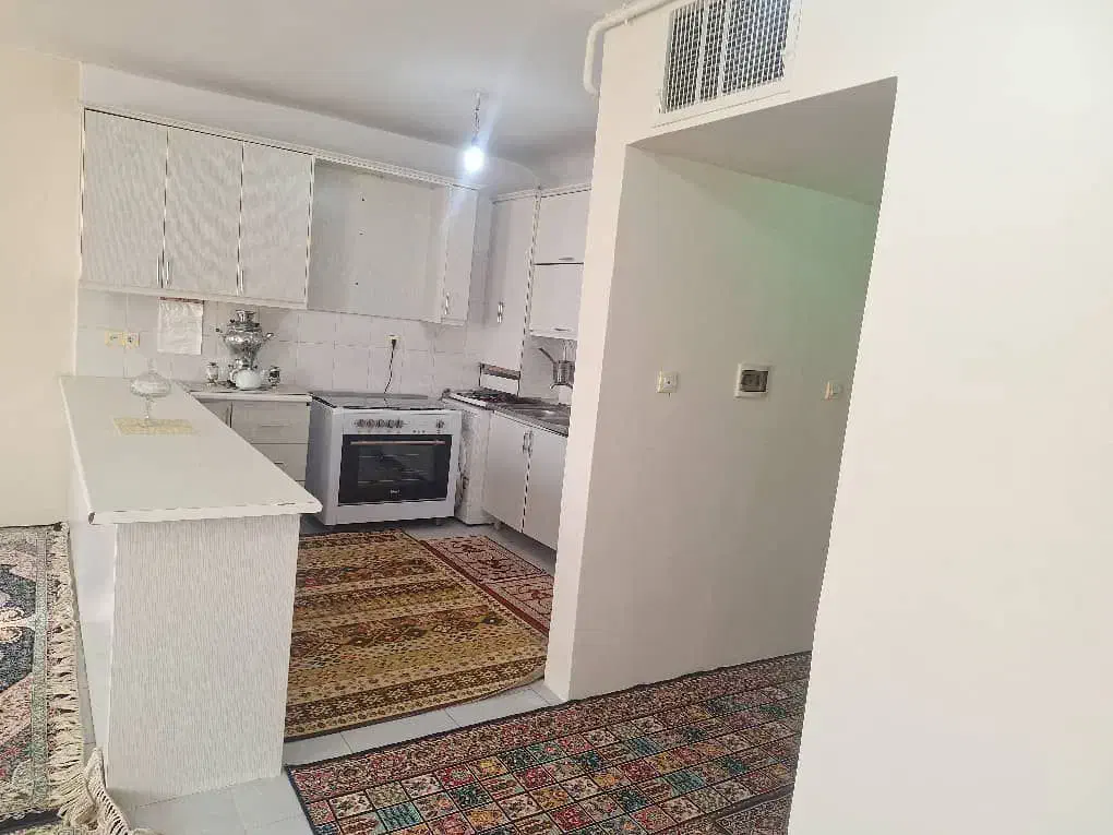 فاز ۴ دو خواب فول روبروی مترو بلوک کم جمعیت|فروش آپارتمان|هشتگرد, شهرک ریحانه|دیوار