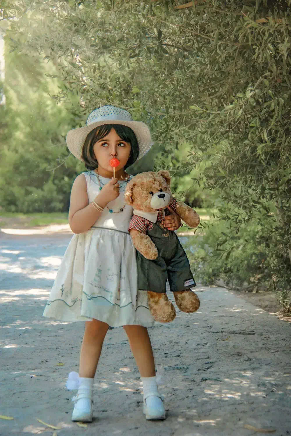 عکاسی تخصصی (خانم)|خدمات پذیرایی، مراسم|قم, زنبیل آباد|دیوار