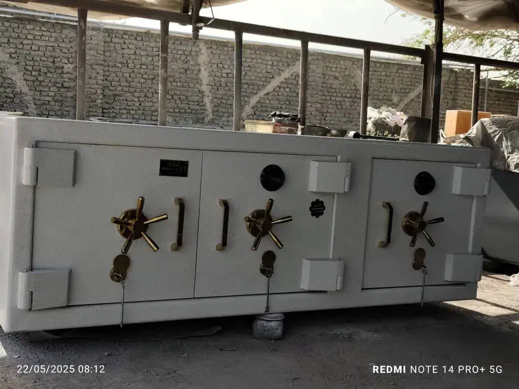 فروش انواع گاوصندوق|ابزارآلات|سلماس, |دیوار