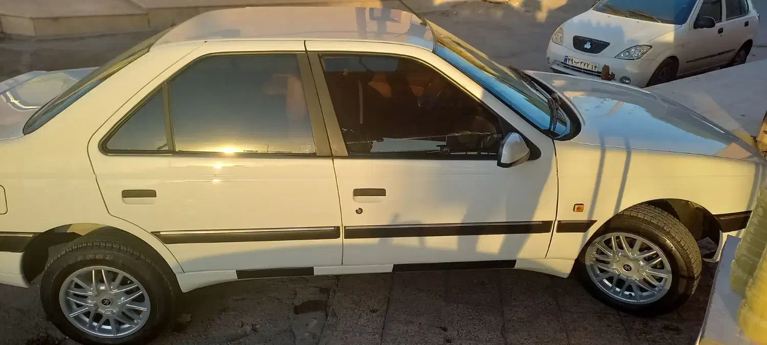 ۴۰۵ تیوفایو  ۹۸ سیمی خرید ماشین تصادفی|خودرو سواری و وانت|اهواز, کمپلو جنوبی|دیوار