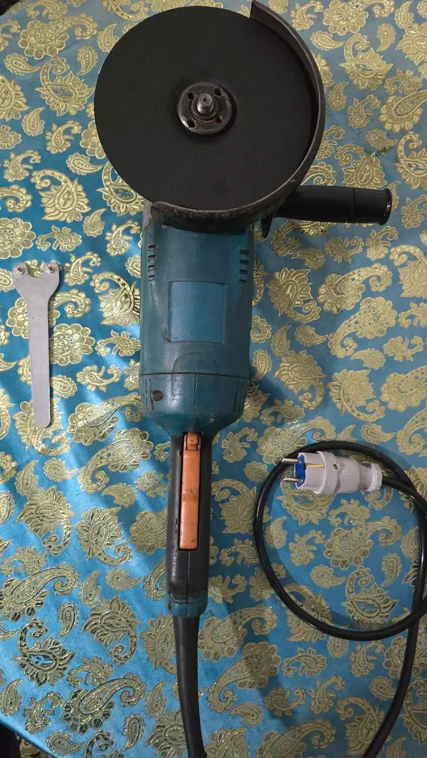 فرز ماکیتا GA7020 سرویس شده و آماده کار|ابزارآلات|آق قلا, |دیوار