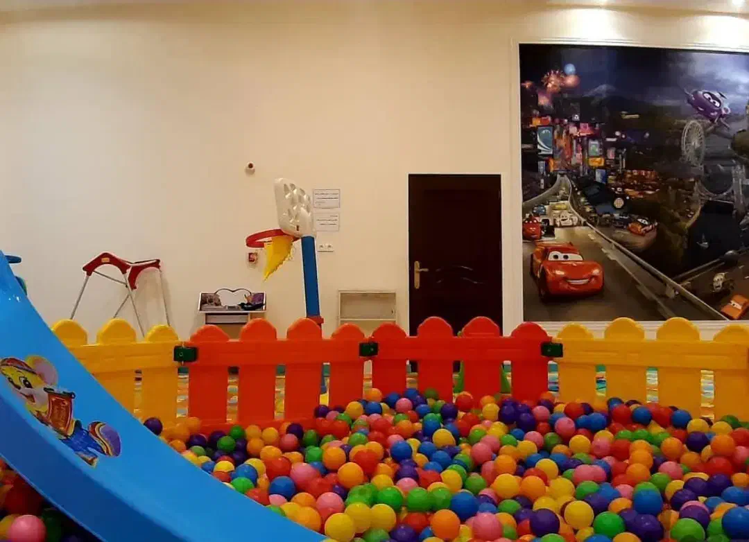 ۱۱۵متر۲خواب رونیکا کوهک دریاچه چیتگرشهرک راه‌‌آهن