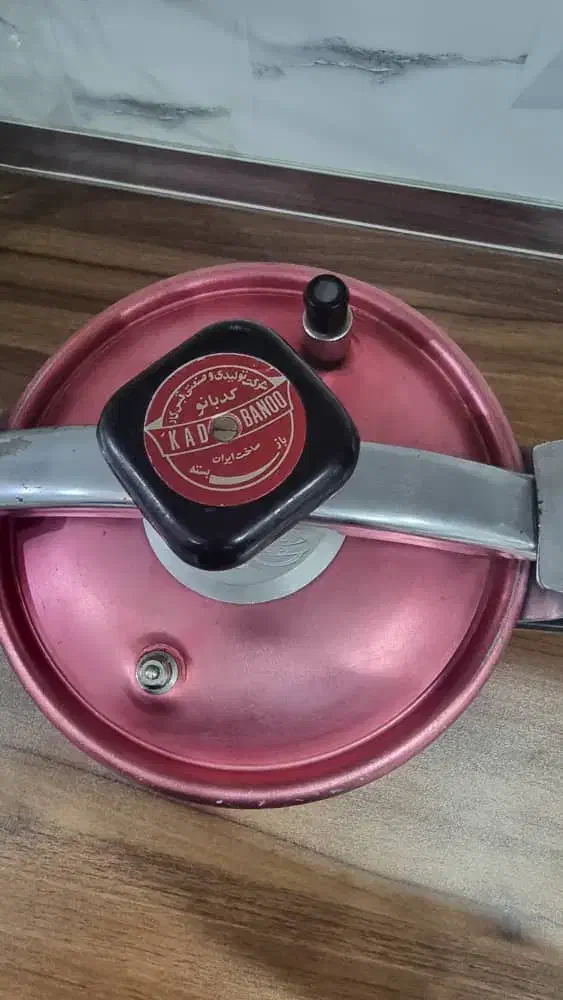 زود پز قدیمی جنس خوب و درجه یک|ظروف پختوپز|گلستان (تهران), |دیوار