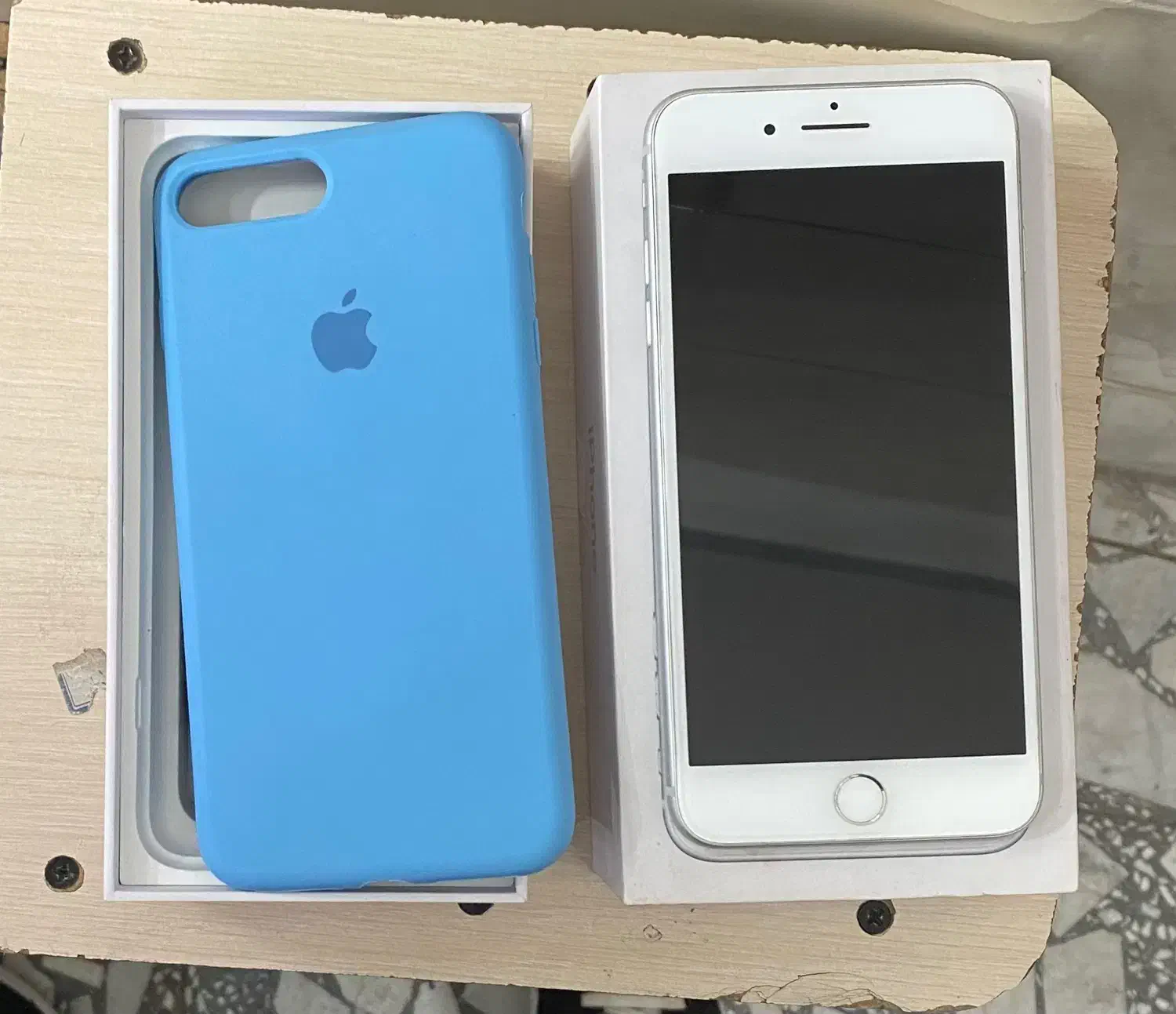 آیفون ۸پلاس|موبایل|رشت, پاستوریزه|دیوار