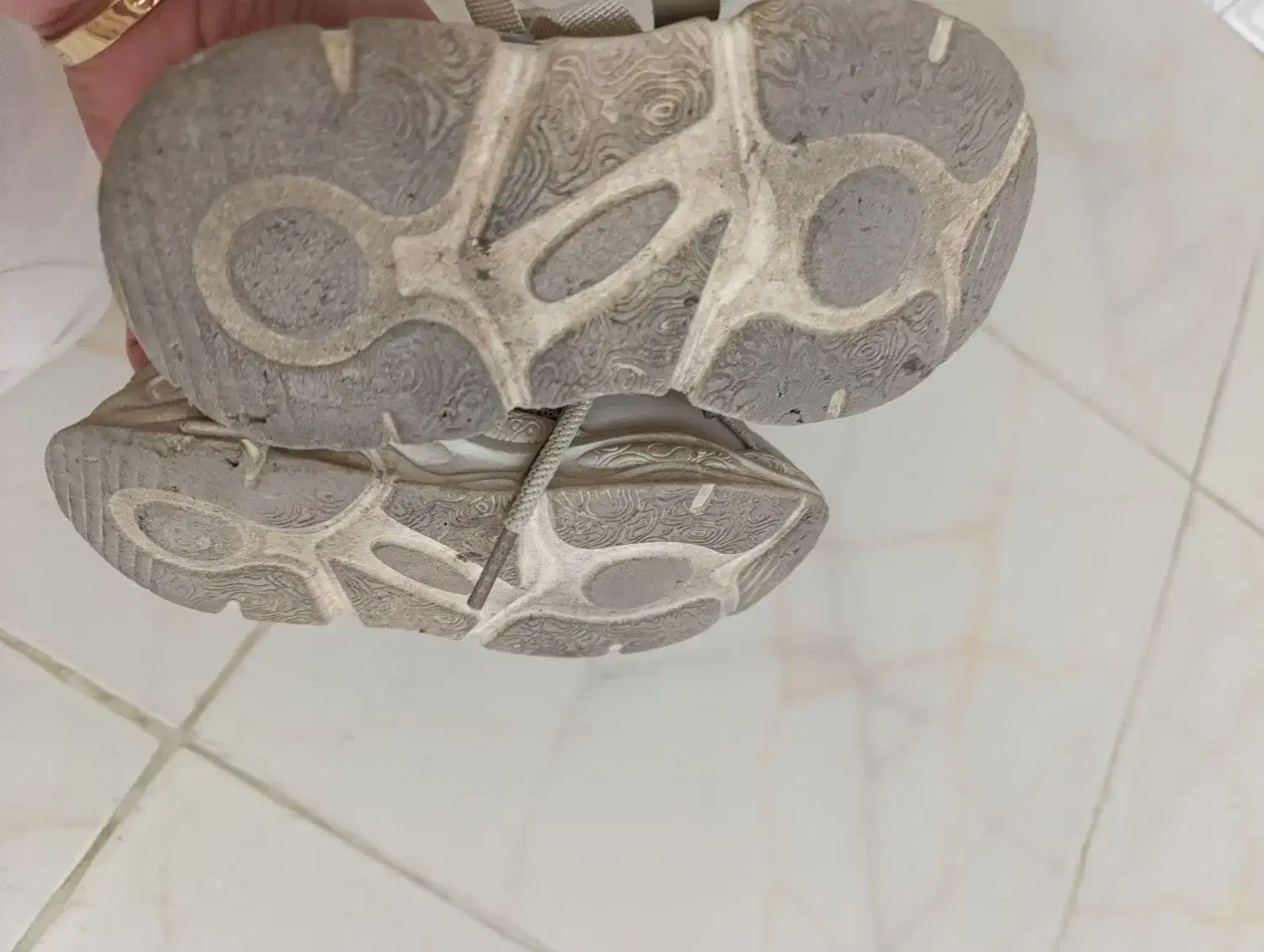 کتونی بچگانه سایز  ۲۶ و ۲۷|کفش و لباس بچه|ابهر, |دیوار