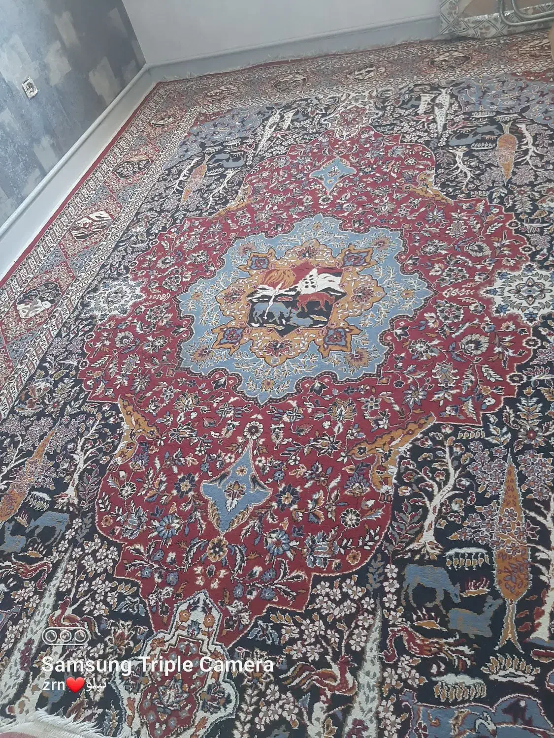 فروش تخت فرفورژه یک نفره وفرش و....|مبلمان خانگی و میز عسلی|شاهینشهر, شهرک گلدیس|دیوار