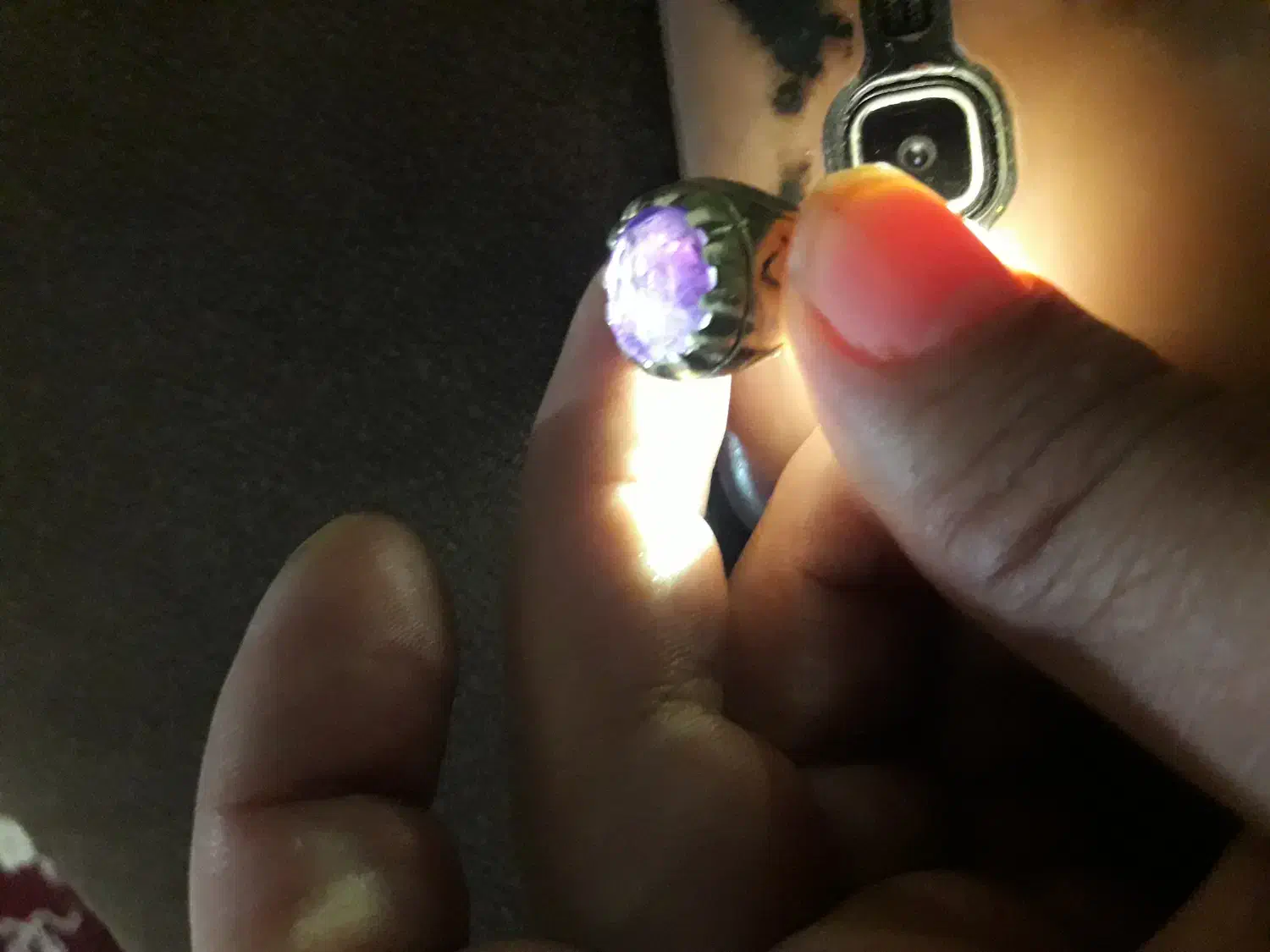 انگشتر رکاب کهنه کار دست اعیار پایین سنگ امیتیس|کلکسیون اشیاء عتیقه|رشت, بازار|دیوار