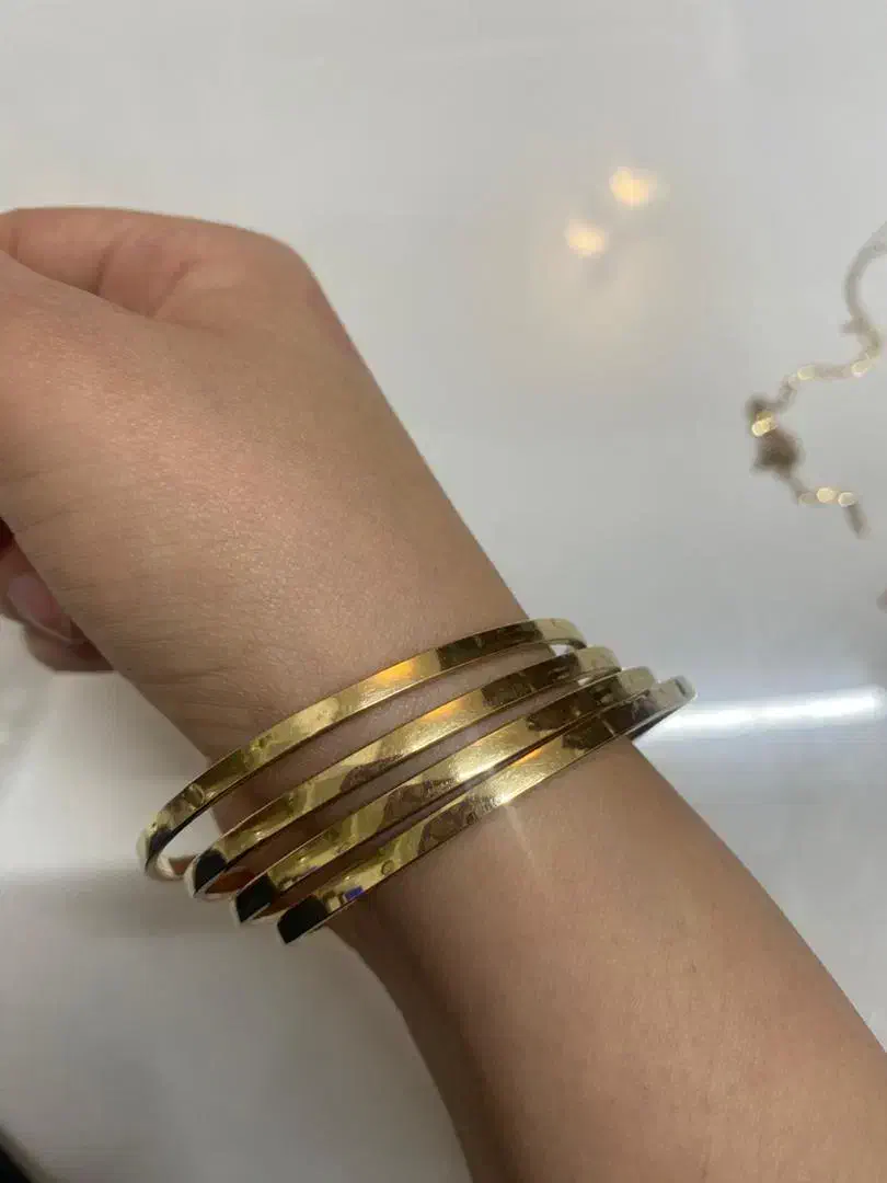 طلای در حد نوگرمی ۲۰۰بالاتابلو|جواهرات|قم, شاه سید علی|دیوار