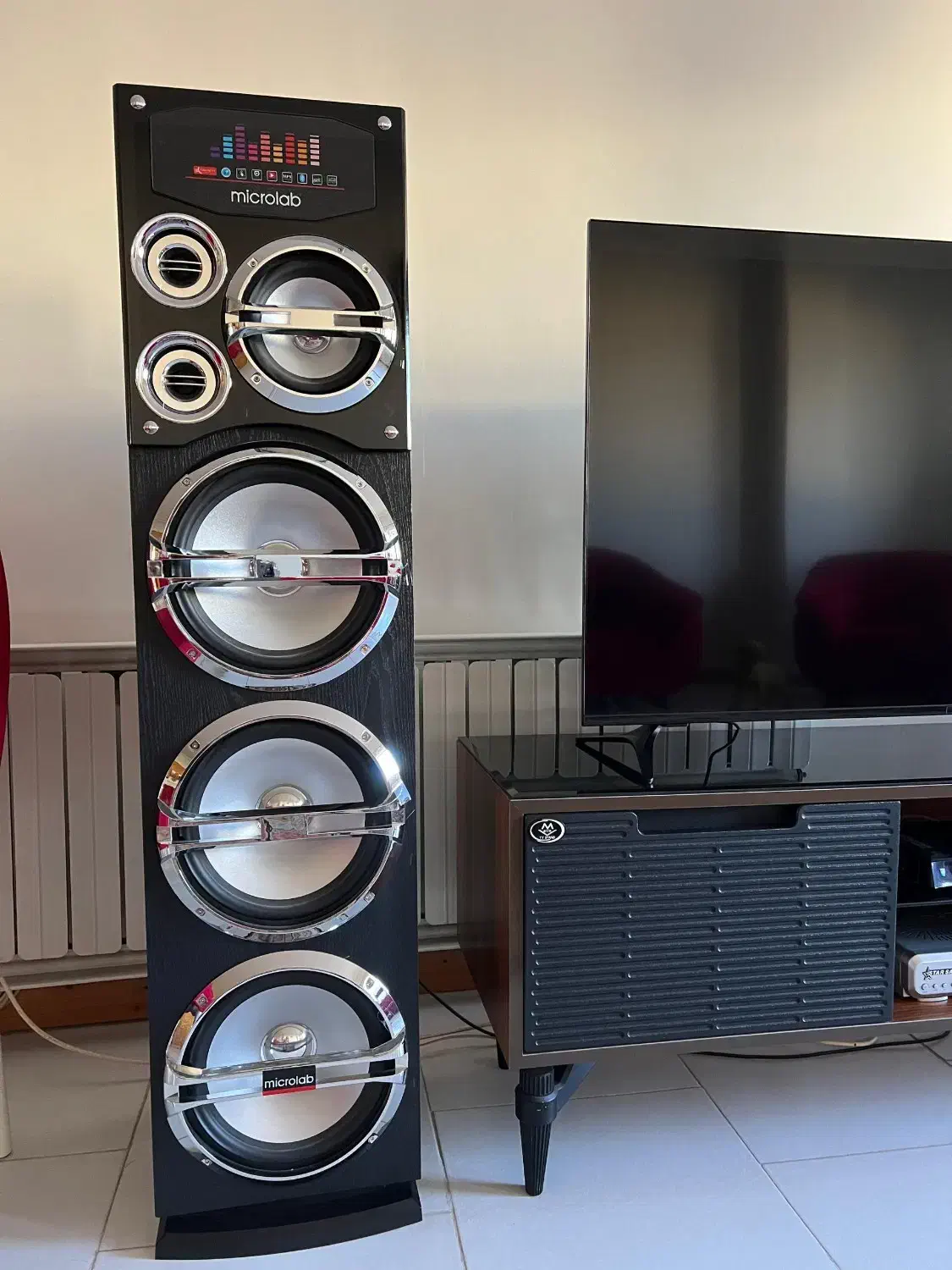 باند و اسپیکر میکرولب (Microlab)|سیستم صوتی خانگی|بابلسر, |دیوار