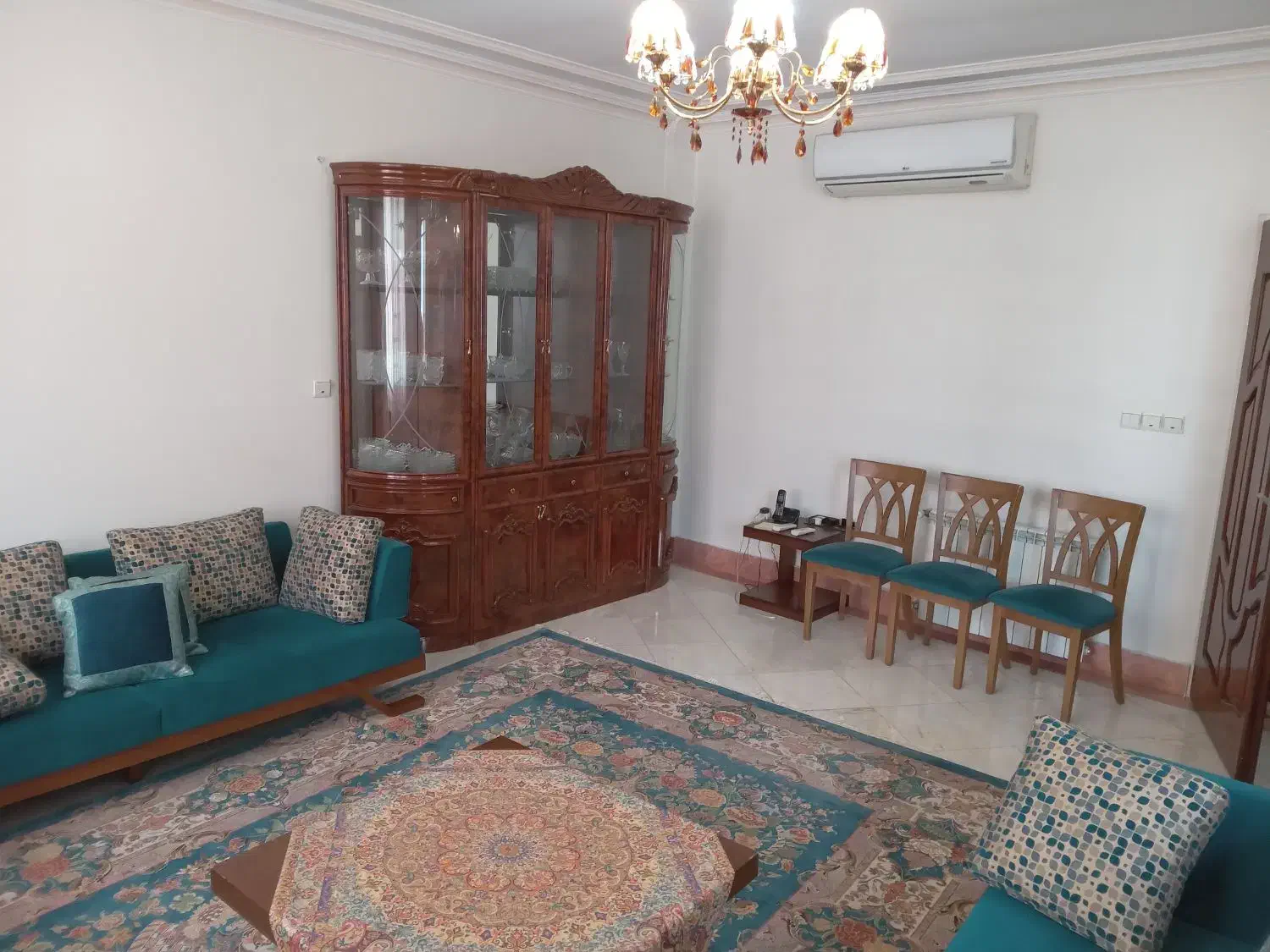 فروش فوری تکواحدی طبقه اول با تراس کلیم کاشانی|فروش آپارتمان|تهران, کاج|دیوار