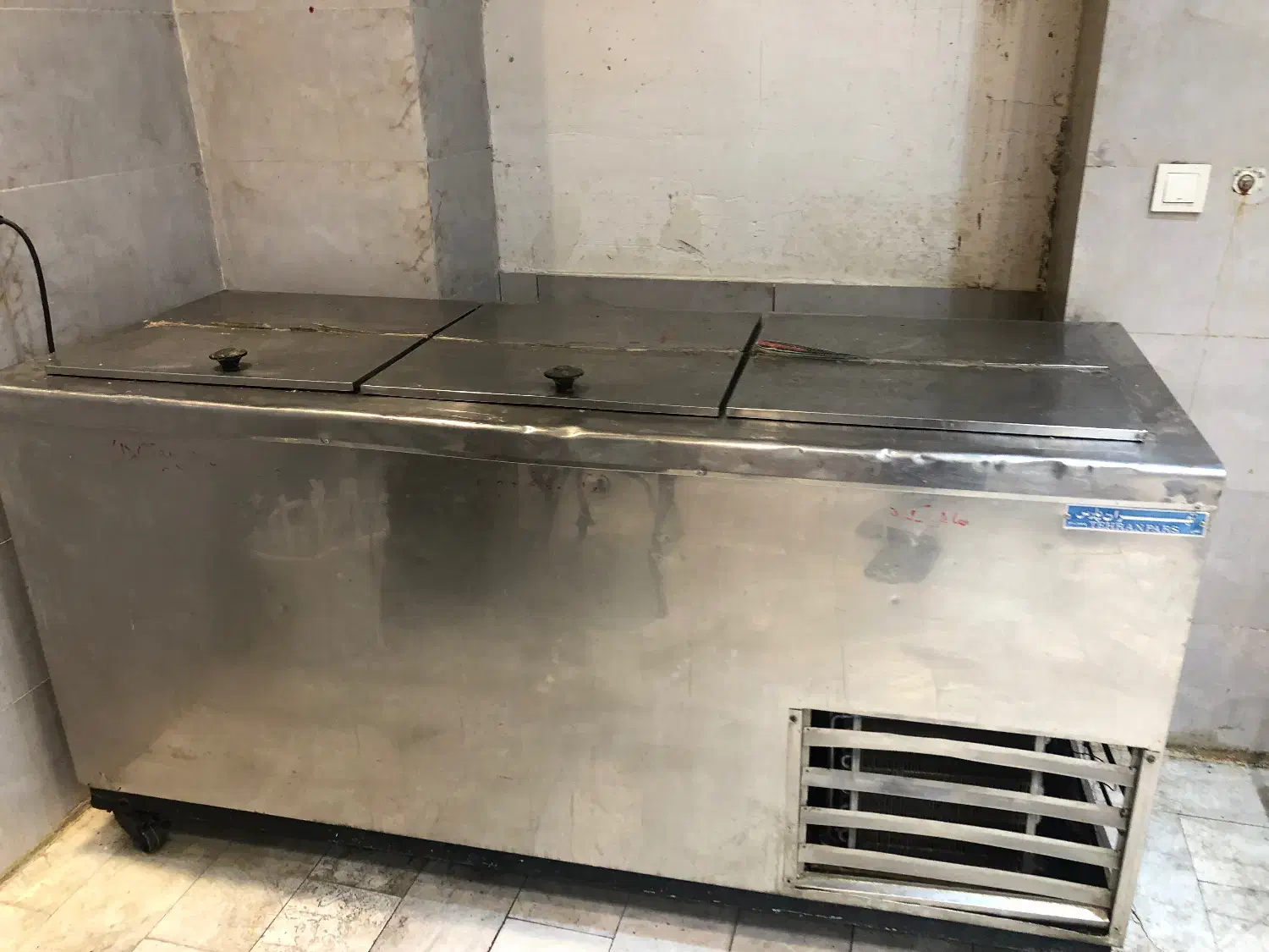 فریزر صندوقی شش درب موتور دانفوس|یخچال و فریزر|تبریز, |دیوار