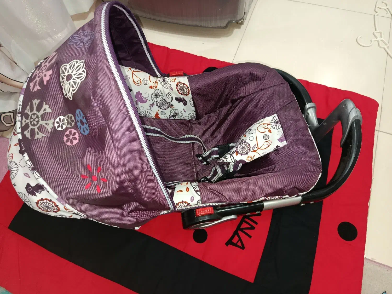 کریه نوزاد|کالسکه و لوازم جانبی|اسلام‌شهر, شهرک واوان|دیوار