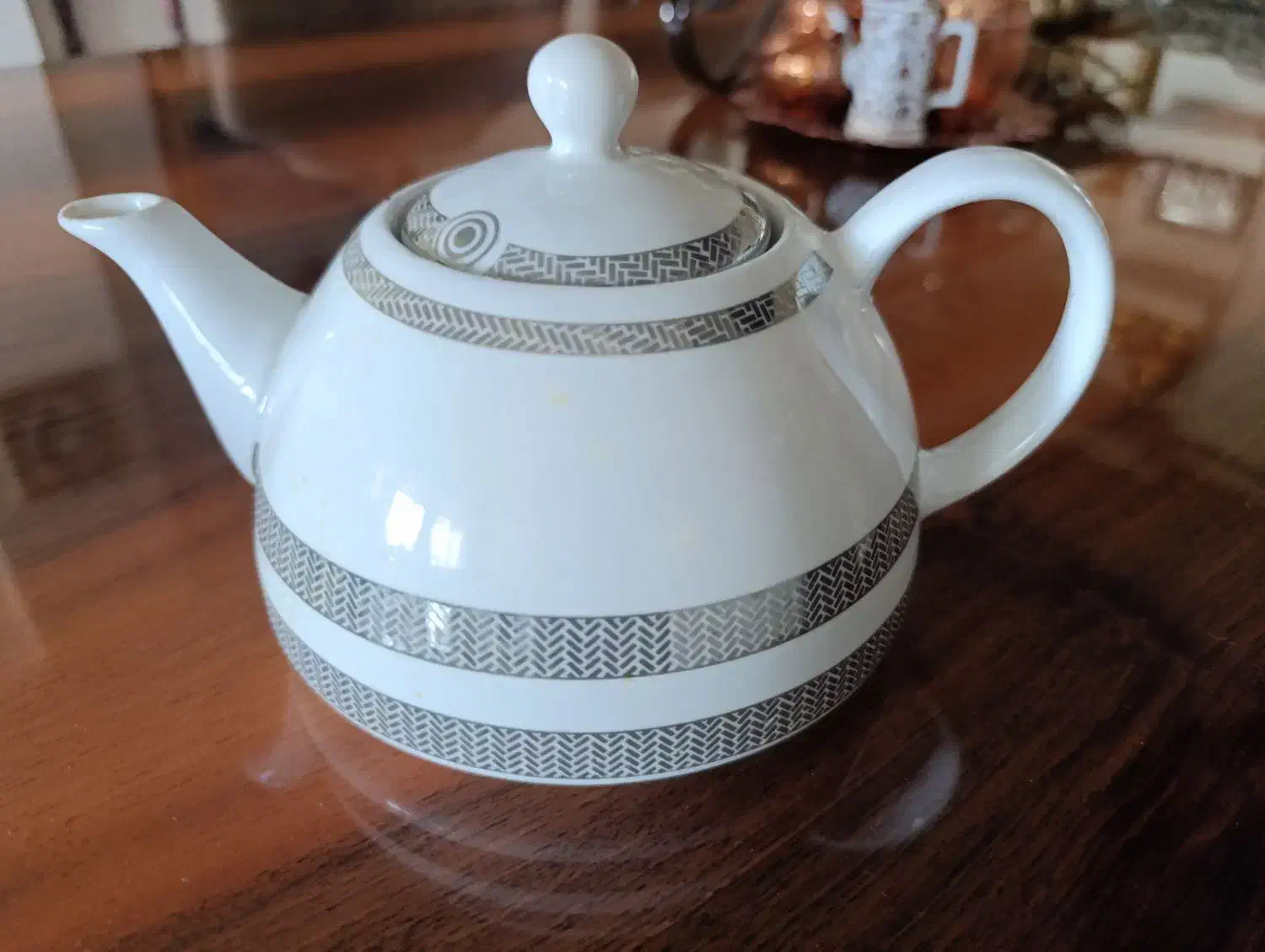 قوری چینی شیک|قوری، کتری، قهوه‌ساز دستی|ارومیه, |دیوار