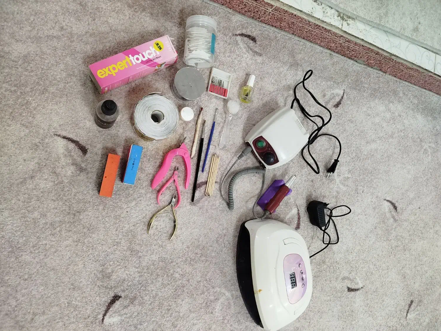 دستگاه کاشت ناخن|آرایشی، بهداشتی، درمانی|ایلام, |دیوار