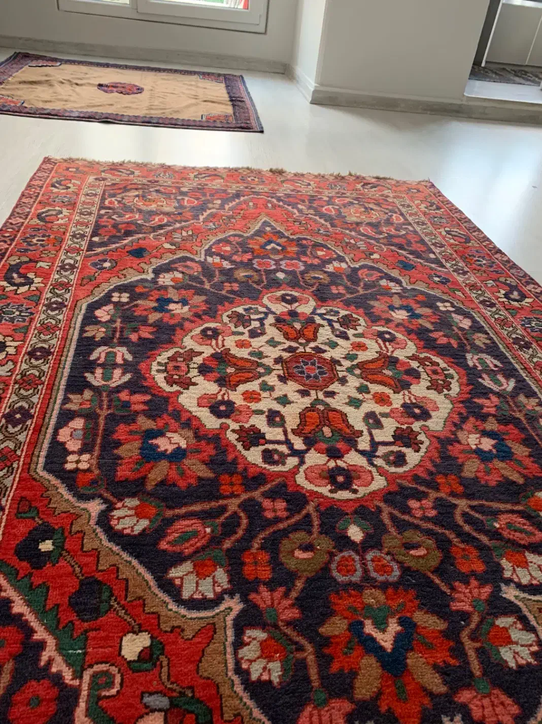 فرش دستباف|فرش|تهران, دبستان|دیوار