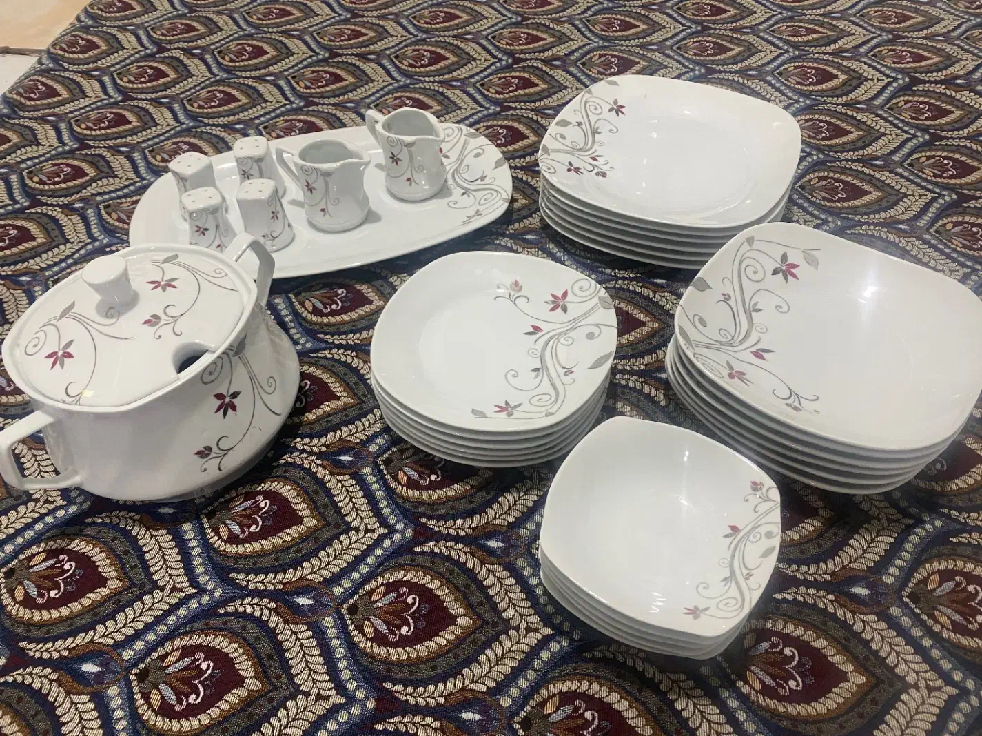 سرویس پذیرایی ۶ نفره|ظروف سرو و پذیرایی|ارومیه, |دیوار