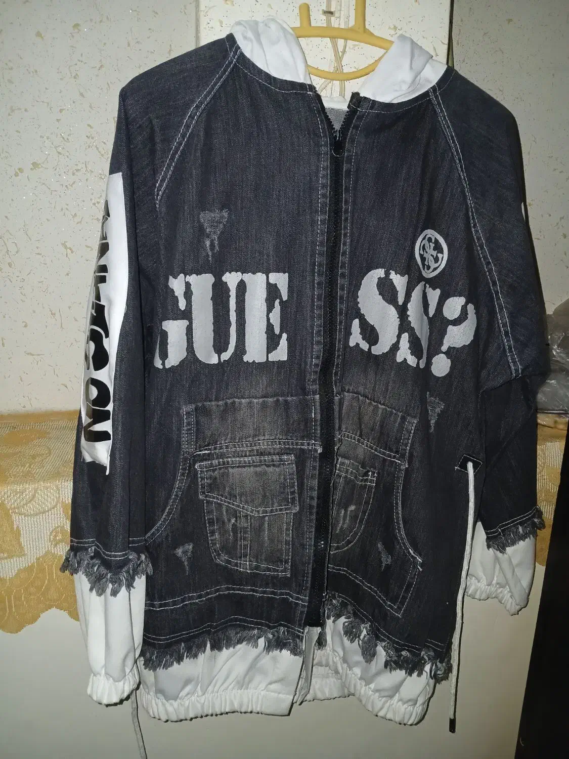 مانتو لی|لباس|کاشان, امیرکبیر|دیوار