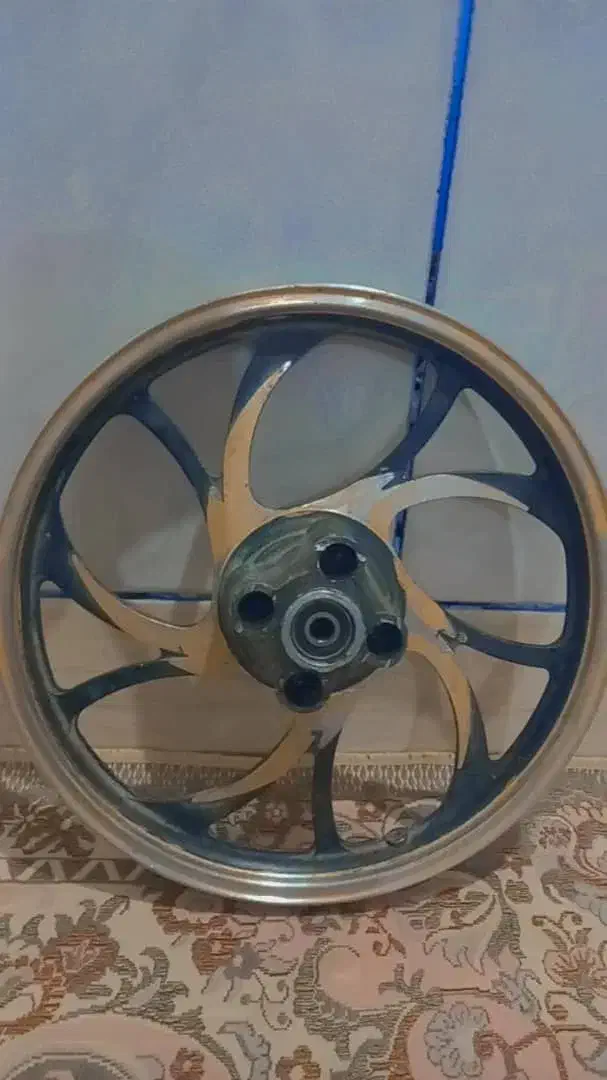 رینگ عقب موتور|قطعات یدکی و لوازم جانبی|سراوان, |دیوار