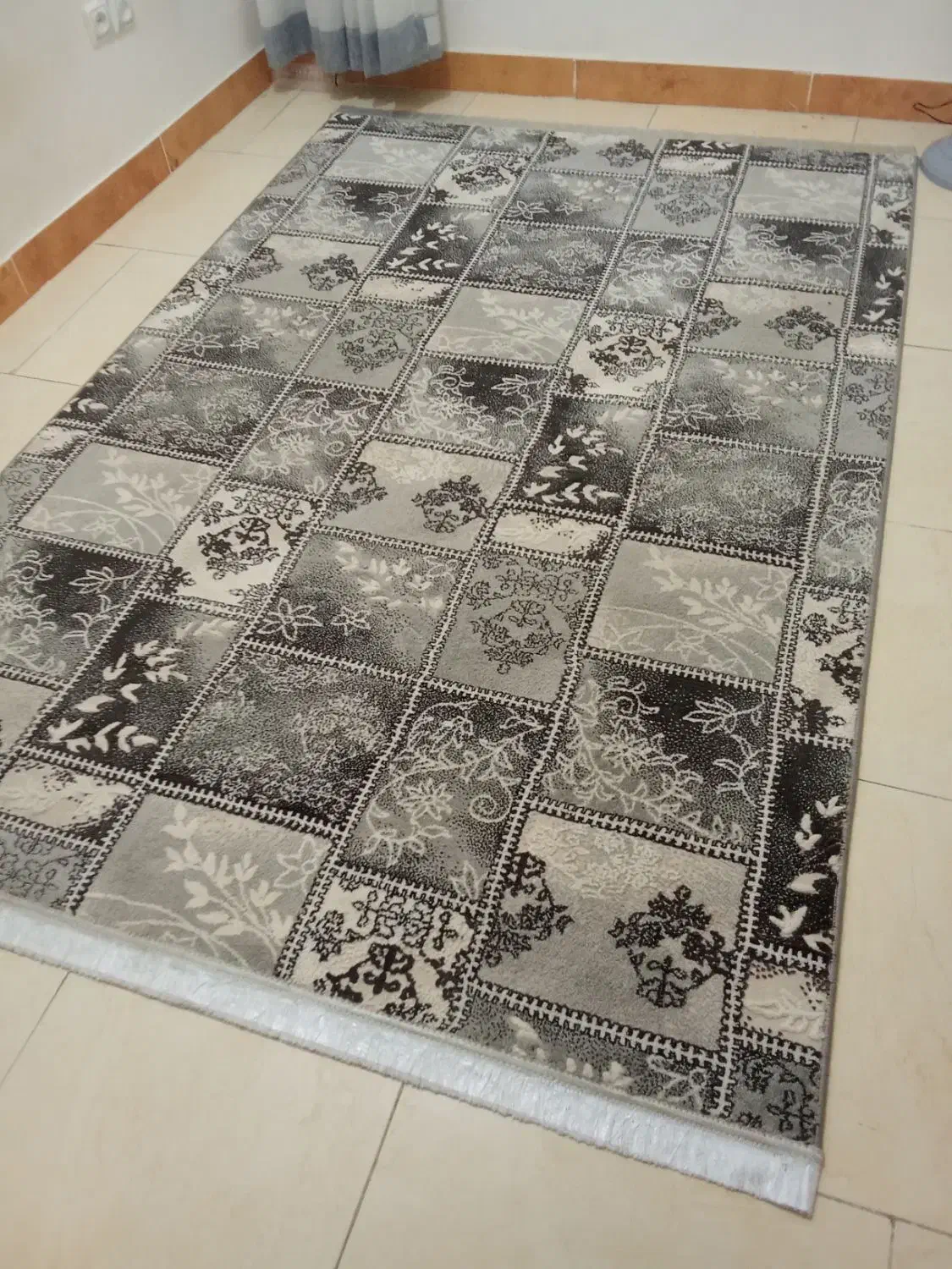 حد نو سالم|تلویزیون و پروژکتور|پیشوا, |دیوار