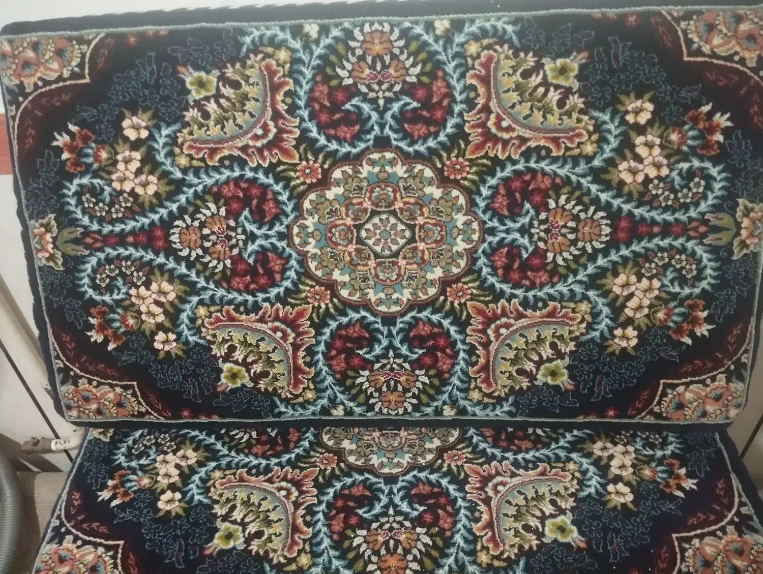 پشتی درحد نو|پشتی|بیجار, |دیوار